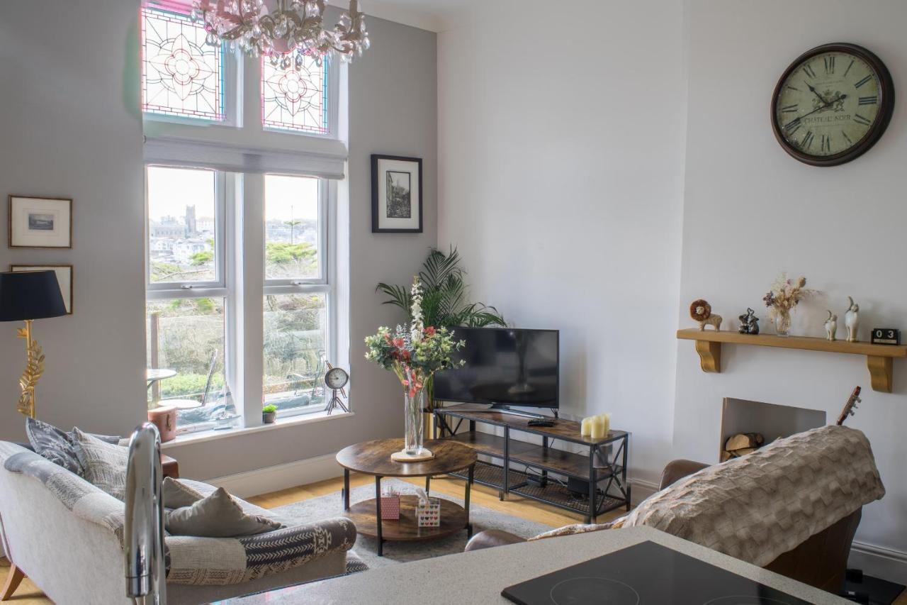 King Edward's View Apartment